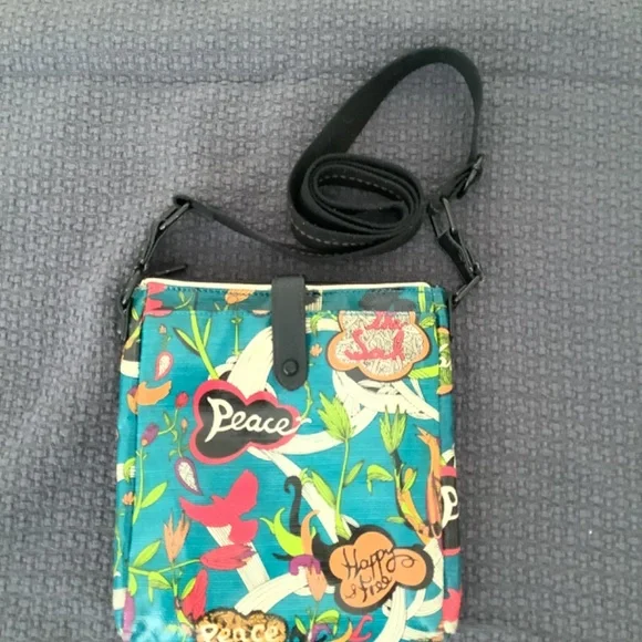 SAKROOTS Crossbody Purse - Picture 3 of 7